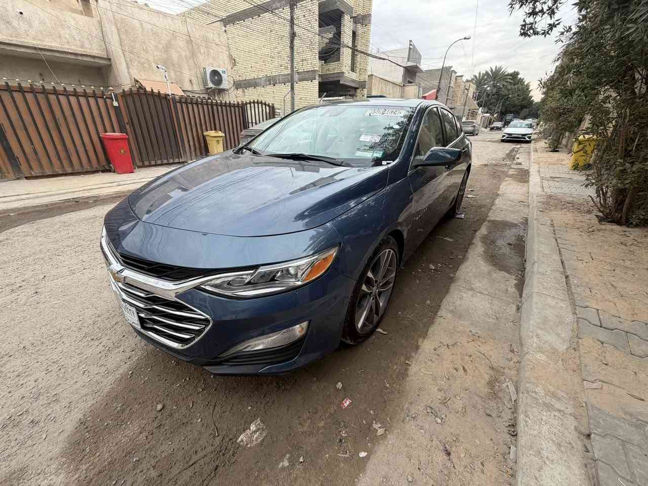 ماليبو برمير 2024 2LT فول 1/1 بانوراما بسعر 135$
دخول جديد رقم فحص منفيس باسمي تترقم جميع المحافظات 

صبغ بنيد فقط ‼️صور الحادث بالمنشور ✅

المواصفات فول للاخير 1/1 ✅

 محرك 1500 تيربو ماشية 9 الف ميل فقط ✅

لون  مميز بحري 🩵

 ويل حجم 19 كروم

 سقف بانوراما سلايد طكتين

 داتا شو + تحذير

كشنات جلد وكهرباء السائق والراكب 

كشنات خزن ميموري 3 وضعيات مع وضعيه الخروج السهل 

تبريد كشنات مع تدفئه كشنات وستيرن تدفئة

 العداد ديجتل ليزري 

شاشه وسطية مع نظام كار بلي مع نظام ملاحه

نظام  تبريد بيانو شاشه + مناخ منفصل السائق والراكب 

ستيرن هيتر 

 قياده ذاتيه + تحديد مسار + تحذير خروج عن مسار 

 كامرا خلفيه دواره

سستم صوت 🔊 من شركة Bose الالمانيه مع امبلي فاير دمام 

10 سماعات

اناره داخليه مخفيه ومحيطية بداخل السياره

سايد بريك كهرباء

 بجم زنون بلاد مع لايت داينمك مع لايت اوتو عالي عند عدم روؤيه

حساس مطر اوتو + مراية عاكسة للضوء ذكية

مري قلاب عند الرجوع للخلف R + كامرا ونقاط عمياء

تبريد قطعتين 

شحن واير لس+ usb+ typC

السياره مواصفات كلش هوايه ومتخلص

السعر  135$ ‼️135$ ‼️ 135$ ‼️وبي مجال للشراي ✅

صور الحادث والتقرير موجود دزلي واتساب وتدلل 
بيها صبغ بنيد فقط ✅

مكاني الاعظمية للاستفسار *********** اتصل واتساب او عادي غير متواجد عالفيس ‼️
