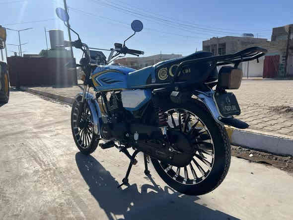 ماطور خمسه كير موديل ٢٤محرك اسود حجم ٢٠٠المرغوب مستخدم حيل قليل بدون اي عيب 
***********
