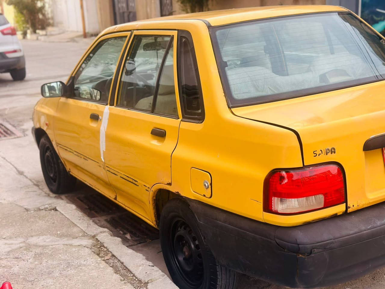 سەرەتا بە ناوی خوای گەورەو میهرەبان.  سایپا بۆ فرۆشتن بەس ماشەڵای نەرخ خۆاری هەموبازار (14) گەڵەو مەعامەلەیەکی برایانە. ئەویت ناوو دەری زۆر جوانە ماڵی دۆستە گێڕوو مەکینەی بەبشەرتی دە فیتەر. مۆدێل 2013خاسیبەی لە گەڵایە بەشەرتی ئەوە لیات مووسوو بڕاوە بەشەرت سەیارە کە بانزین هەر زۆر کەم ئەخوا ماشەلا سەیارەکە زۆر تازەیە لەسەر ئزنی ئەدمینی گۆڵ شوون. سلێمانی.  ژم. ***********. ***********
