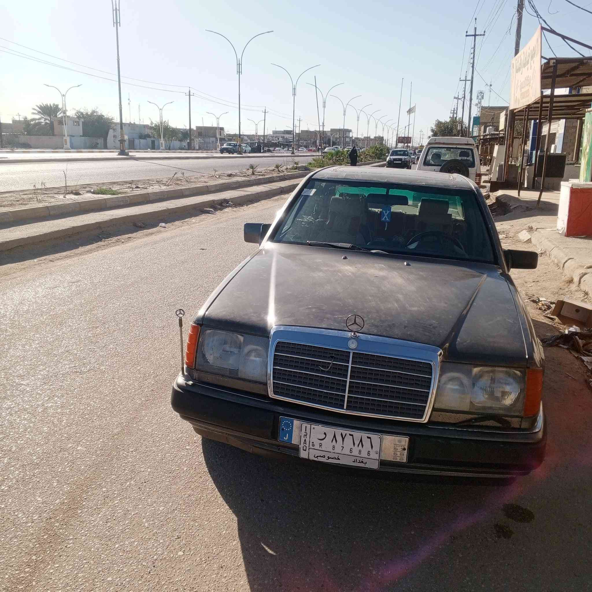 مارسدس دب موديل
89 سياره خير من الله 
مكينه ثنين ونص 
السهر47ورقه وبيه مجال حك الجيه 
مكان السياره ناصريه سوق الشيوخ 
سنويته ل27
رقم  ***********
