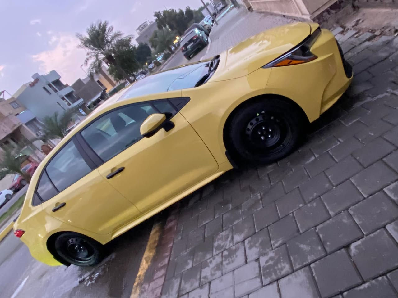 كورلا موديل ٢٠٢٤  بانزين وارد امريكي مرقم بغداد خصوصي  الون ليموني جاهزه السياره بدون اي نقص حادثها مرفق بل صور بدون ايرباك بدون دواخل ماشيه ٦٠٠٠ السعر ١٤٢٠٠$  موجود بغداد شارع فلسطين للأستفسار ***********
