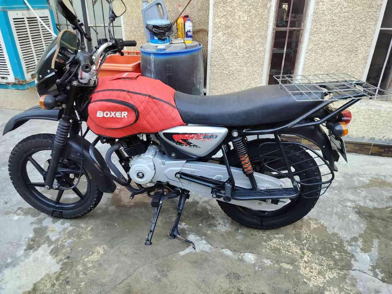 السلام عليكم دراجة بوكسر للبيع موديل 23 مكفولة كفالة عامة مرقم بغداد بأسمي مكاني المشتل
2600 قفل 
***********
