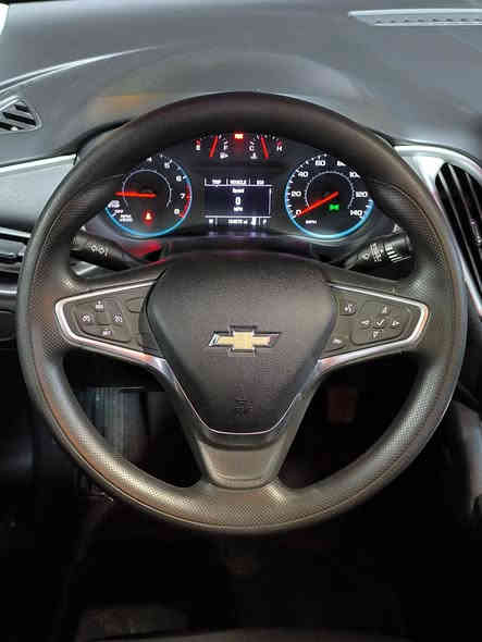 السلام عليكم 
للبيع شيفرولية ماليبو 2022
وارد امريكي رقم اربيل الدولي 
وكالة أو تحويل 
---------------------------------
* المواصفات * LT
•​ كاميرا للرؤية الخلفية.
•​ تحذير الاصطدام الأمامي.
•​ نظام تنبيه مغادرة المسار وتنبيه تغيير المسار.
•​ حساسات ركن خلفية وأمامية.
•​ نظام الكبح التلقائي في حالات الطوارئ
​📱 الميزات التكنولوجية والداخلية
•​ نظام معلوماتي ترفيهي: شاشة لمس ​تدعم : Apple CarPlay و Android Auto.
•​ نظام صوتي: بـ 6 سماعات
•​ تكييف هواء: تكييف أوتوماتيكي مناخ منفصل قطعتين 
•​ المقاعد: مقاعد قماش / كهرباء - تدفئة 
• محرك 1.5 توربو 
---------------------------------
الضرر..
تبديل جاملغ/ بنيد 
الشواصي كفالة 
السعر 💸💸 (( 125 )) 💲💲
للاستفسار الاتصال على الارقام التالية 

☎️ - ***********

☎️ - ***********
