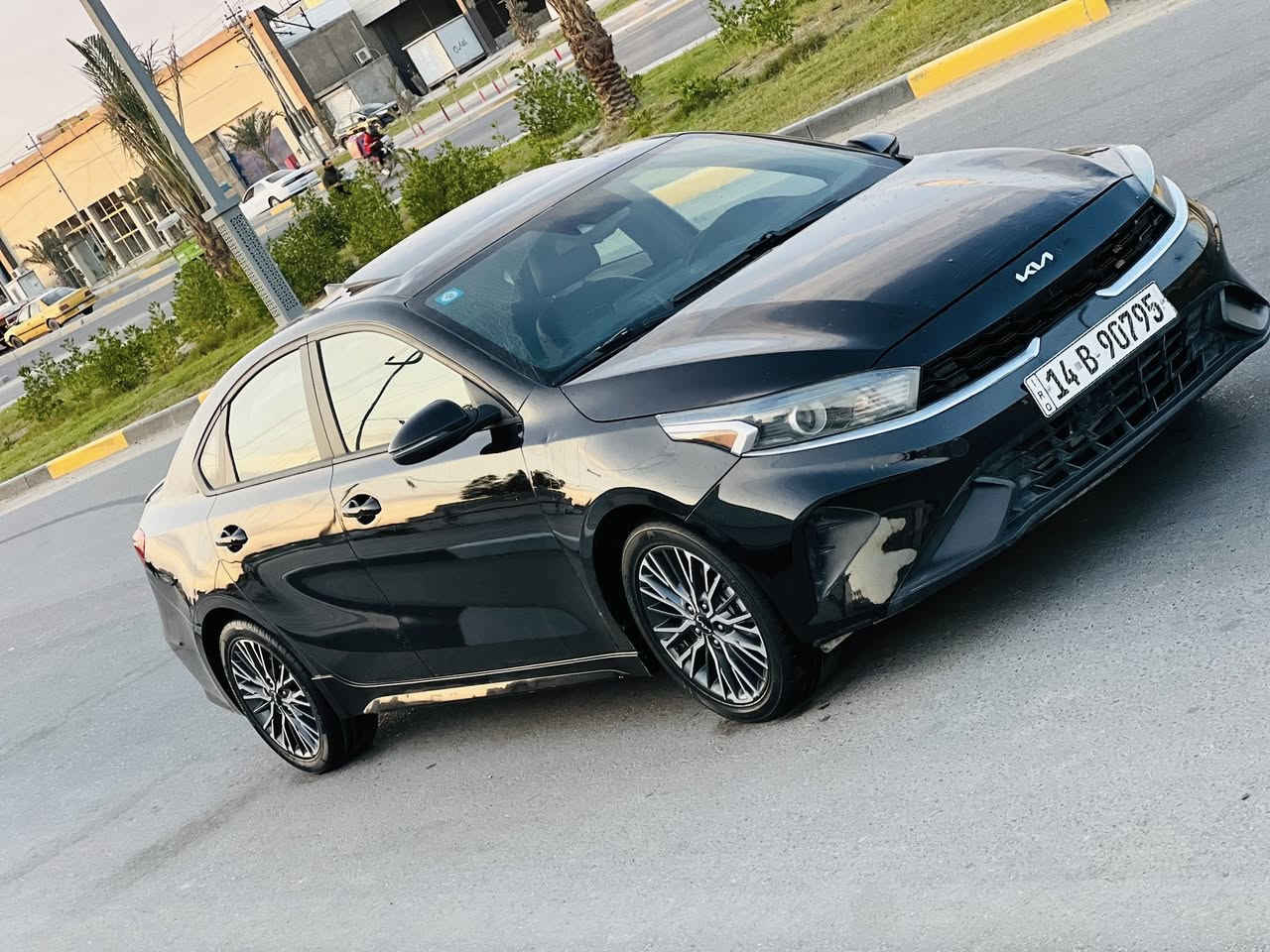 كيه فورتي 24  (جي تي لاين  فول مواصفات ) وارد أمريكي رقم بصره معوّقين وكاله ثاني يوم  سياره جديده كلش دخول جديد 

بيهه جاملغ وباب تبديل  الباقي ليبل واحد وبيهه بارد بلبنيد 
السياره فقط حادث امريكه وحادثهه خفيف  ماشيه 60 الف 

مكينه 2000 دوش مكينه كير حداده تبريد  بحالت الوكاله

(‭0773 860 0987‬ )آسيا فقط وتساب 
( *********** )اثير اتصال 

المكان البصره القبله     السعر  137
