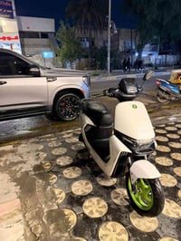 دراجه شحن البيع  الدرجه نضيفه 100/100  البطاريه 6   الملف 2000 المكاتب...