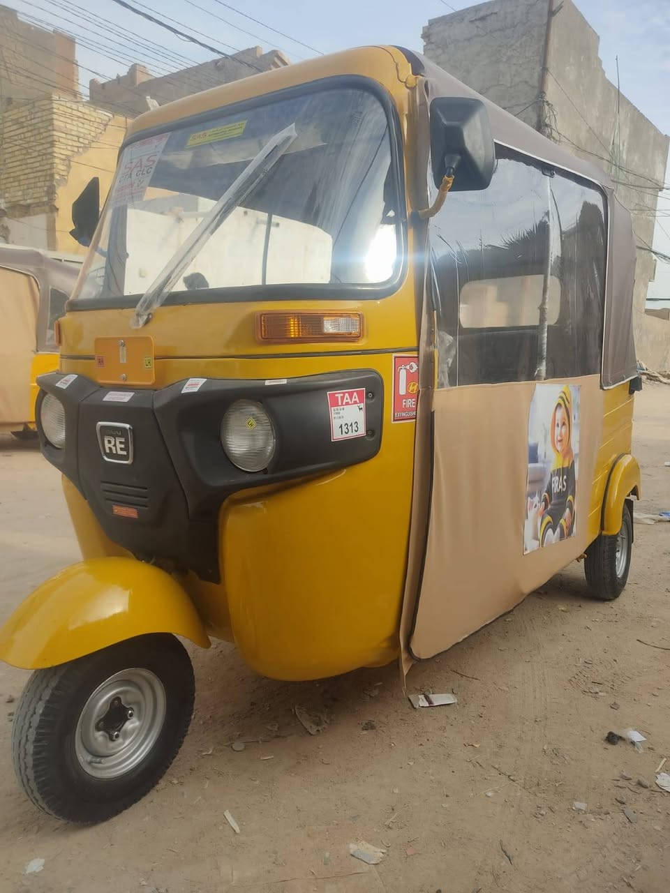 تكتك موديل ١٩ اوراق كربلاء مصبوغه عام لجماليه سعر ٥٥٠٠ وبيه مجال شراي يتصل ***********
