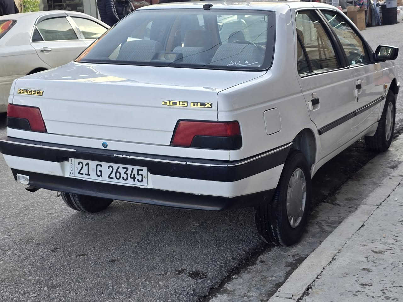 بیجۆ 405
مۆدێل 2017

تەنها45هەزار ڕۆشتووە

دووجام کارەباو ئێرباگ

سەیارەکە لەسەر دەقی خۆیەتی
سەنەوی تا2029تازەیە
هیچ مەسروفێکی تێدانیە

چەمەلەغی لای سەکن پەڵەیەک بۆیاخی هەیە بێ زەڕبەو دەعم

گشت گیانی بەشەرت
سەنەوی و تەحویل و غەرامە بەشەرت
چوار تایەی تازە

تەبریت و کارەبای بەشەرت
تەقەوڕەقە بەشەرت

تەنها فرۆشتن

***********
ڤایبەر واتسئاپ
