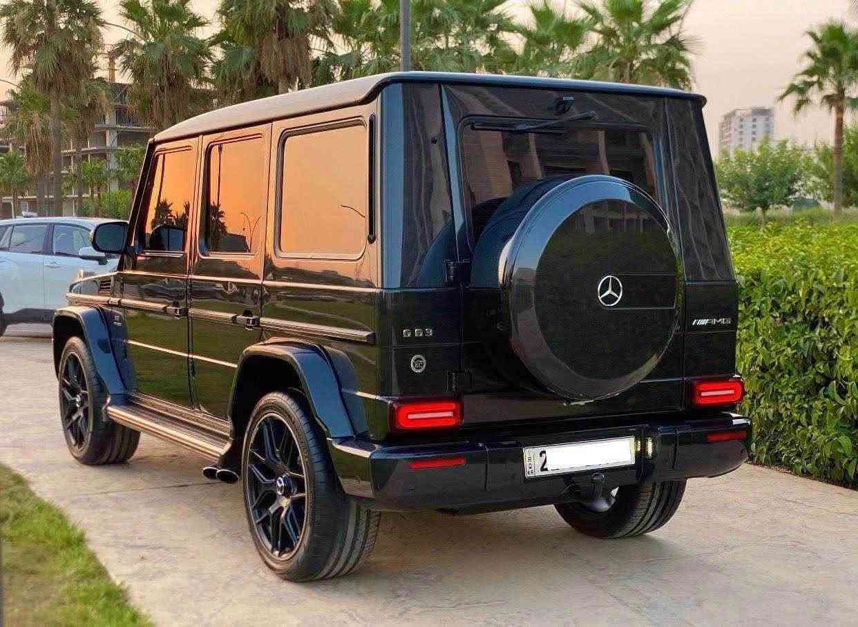 جي كلاس 2013 
خليجي 
G class 63 
V8 biturbo
السيارة محدثة 2021 
وقطعها الأصلية موجودة بدون صبغ 

ماشية 165 الف كيلو متر 

محرك كير ما مفتوح كلو بشرط 
تخم تاير جديد  مشدود
بدون نقص أي شي 
رقم وسنوية وهزة وفحص جديد 
السعر 4 دفتر 35 

للاستفسار *********** موصل, نينوى
