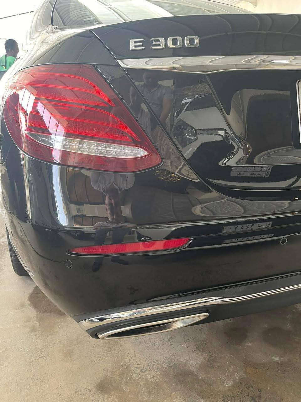 السلام عليكم 
مارسدس 
2018

E300

المواصفات 
سلايد روف
المقاعد جلد
كراسي كهرباء 
كأمره دواره
فول تحكم استيرن 
بصمه ابواب
بصمة تشغيل 
ويل كب
تبريد  خلفي
شاشه كامله
سستم اناره داخلي
حساس امامي خلفي 
بجم زنون
صندوق كهرباء 
تبريد لمس

وارد  امريكي 
بدون ايرباك 
حادث 

الاتصال على الرقم 
***********

العنوان معارض النهضه معرض الجمهوريه
