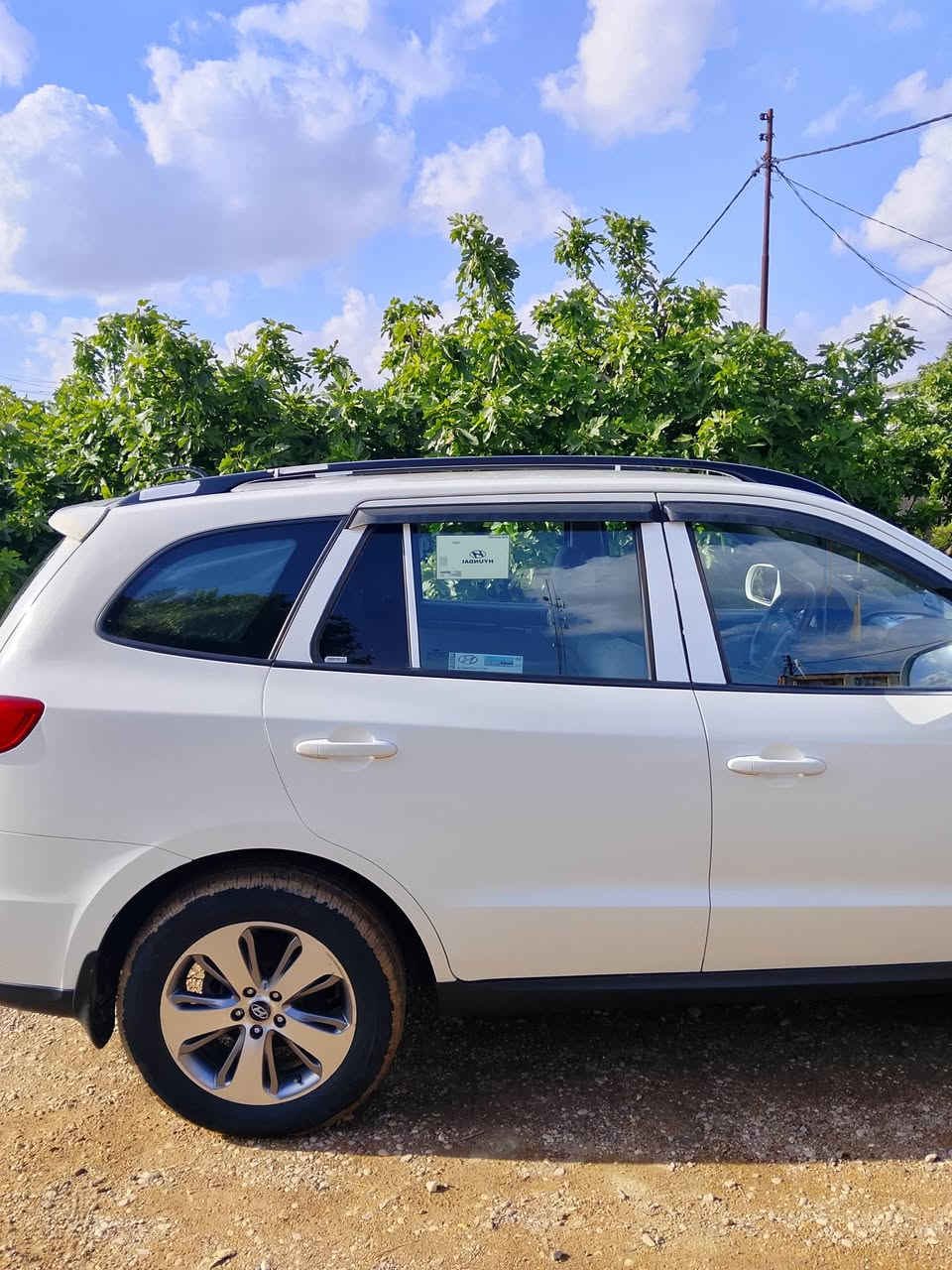 السلام عليكم سنتافيه 2012
سيارة ومواصفات فول 
تحكم ستيرن 
تدفئه تبريد شغال 
صدر جديد 
محرك كير مكفولات 
تايرات جديد 
تحويل ثاني يوم 
رقم ***********
ما متواجد على الفيس
 السعر 158
