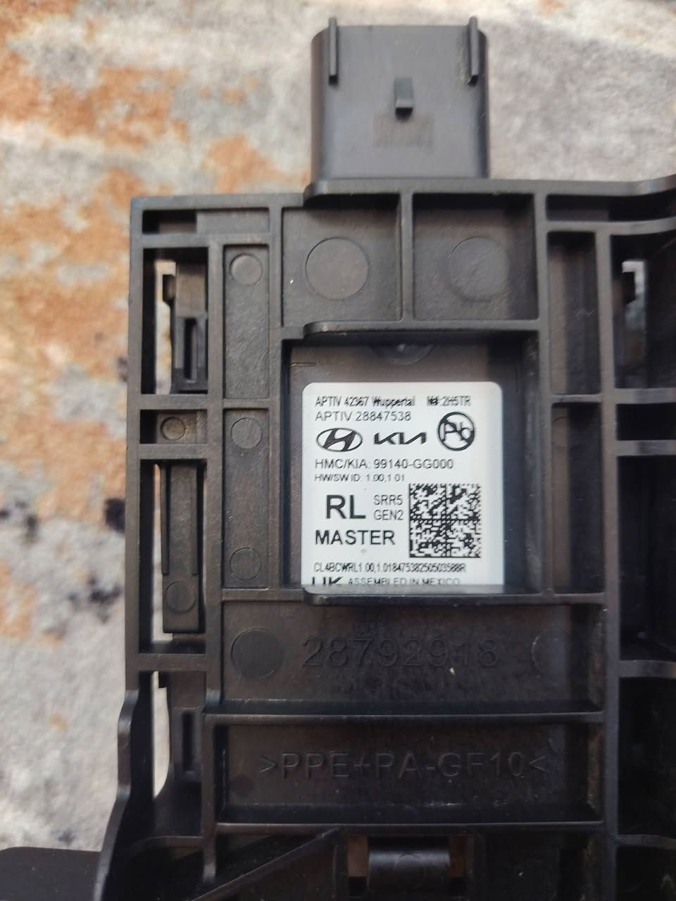 رادارت kia k4 2025
.تفصيخ اصليات امريكي
اياد السامرائي
***********
