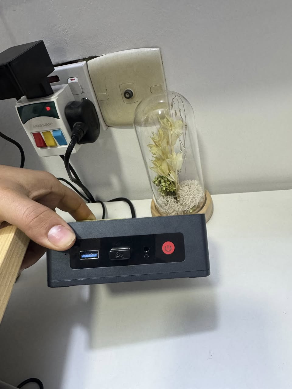 Mini pc GK35
رام 8 كيكا
هارد 256 ssd m.2
تشغل دقه 4k
مناسبه تصفح وبرامج خفيفه ومشاهده
4 مخارج usb3
نضام تشغيل وندوز 10 برو اصلي 
استعمال سبوع فقط
السعر 100 الف مكاني بغداد الشعب
***********
