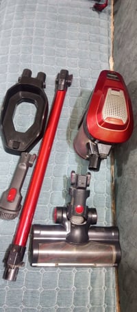 مكنسة شحن • بدون شاحن