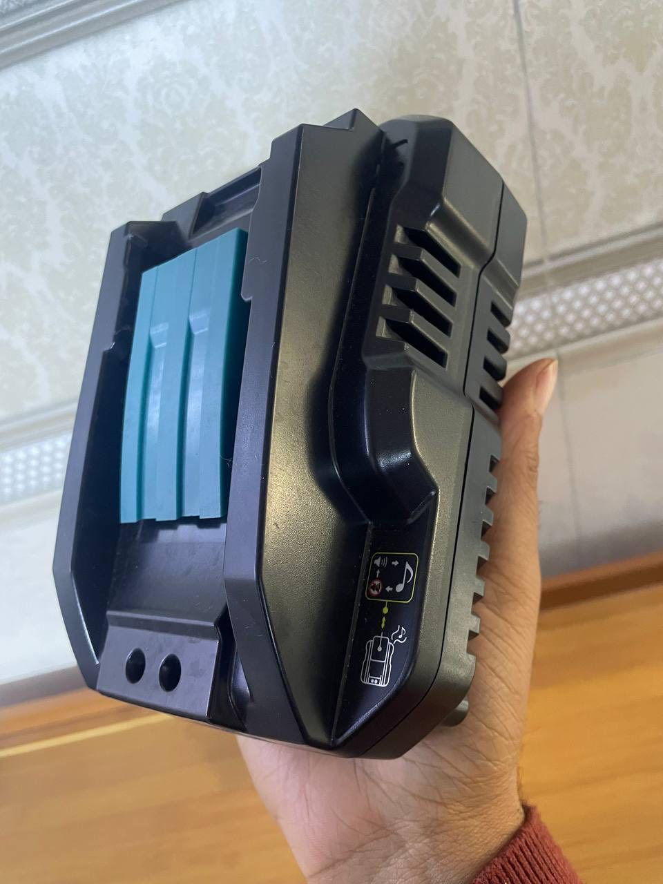 شلونكم شباب
شاحنه بطاريات دريل جديد لوگ شغاله 

الي يفيده يراسلني و يدلل الحجز على الخاص 

توصيل موجود


**إذا كنت صاحب هذا الإعلان وتريد حذفه لأي سبب، رجاءا أرسل رسالة إلى الدعم الفني**