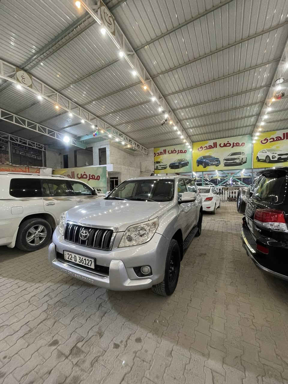 السلام عليكم 
لاندكروز برادو للبيع السياره جاهزه للأخير 
حداديه مكينه كير تبريد رقم الدولي الجديد بسمي 
مديل 2013 كفاله عامه صبغ وتبديل 
السياره كاز كير عادي 
السياره فور ويل 
موجد والويلكم أو تريد الويل العادي 
السعر 220 وبيه مجال بصيط 
***********
