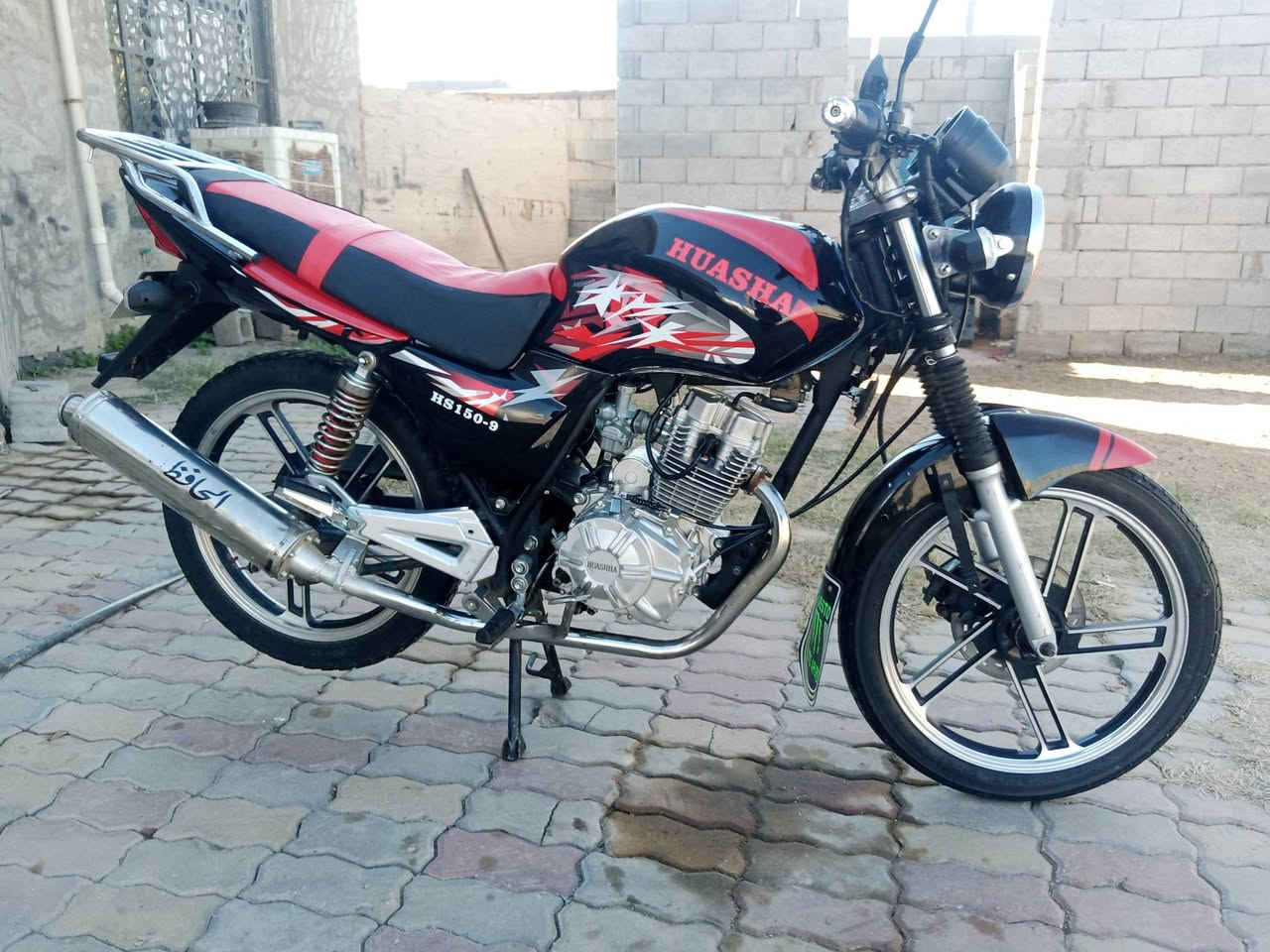 دراجه هيوشه للبيع موديل 2022(مسجل سنويه تحويل مباشر )محرك ما ممدوده، علي سبانه كهربائيات كلهه شغاله نشاط فول السعر 1350 مليون و350وبي مجال للشراي مو شراي لا تعلق وتكسر بحلال العالم مكان الرمادي الخمسه كيلو للستفسار ***********
