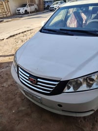 ام كراند • ٢٠١٣ • بصرة اربع شوارع