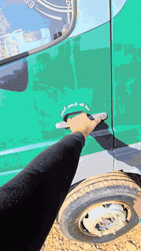 السلام عليكم اتيكو للبيع موديل 2006 
تنكر ماء ارو تانكي مغلون  داخل التانكي ماده ايبوكسي جاهزة للعمل سيارة بأسمي تحويل ثاني يوم  سيارة خير من الله مناقصها شي السيارة جوبلس (6براغي) مكينه 4   اي استفسار اتصال على هذا الرقم[***********]
