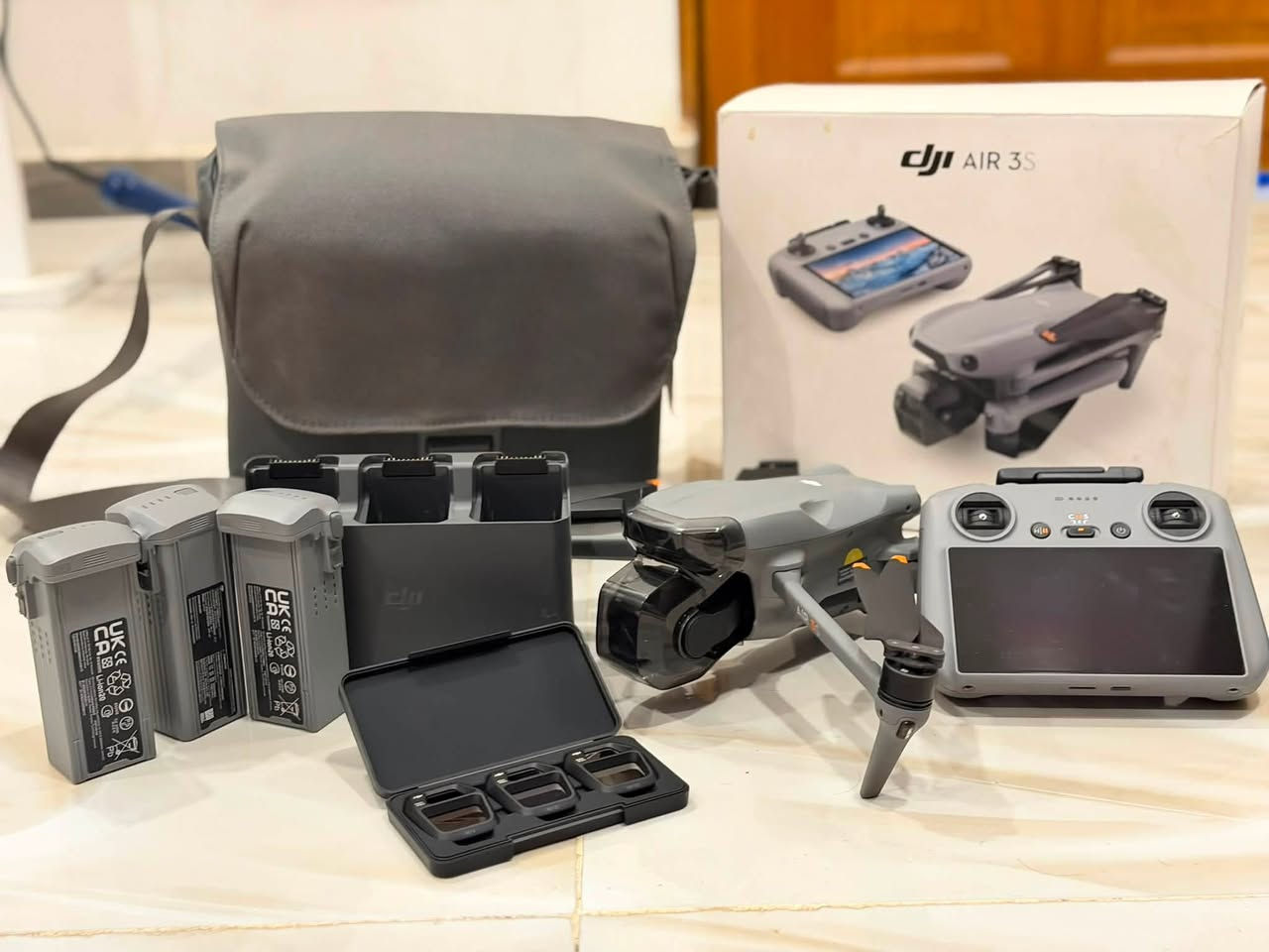 السلام عليكم
dji.  

AIR. 3S 

اير ثري اس كومبو 

كامل ملحقات 

نضافه 98/100

كامله مكمله 

طايره تقريبن 4 مرات

مكاني بغداد  

السعر مليونين 100

الاستفسار خاص او على الرقم

***********
