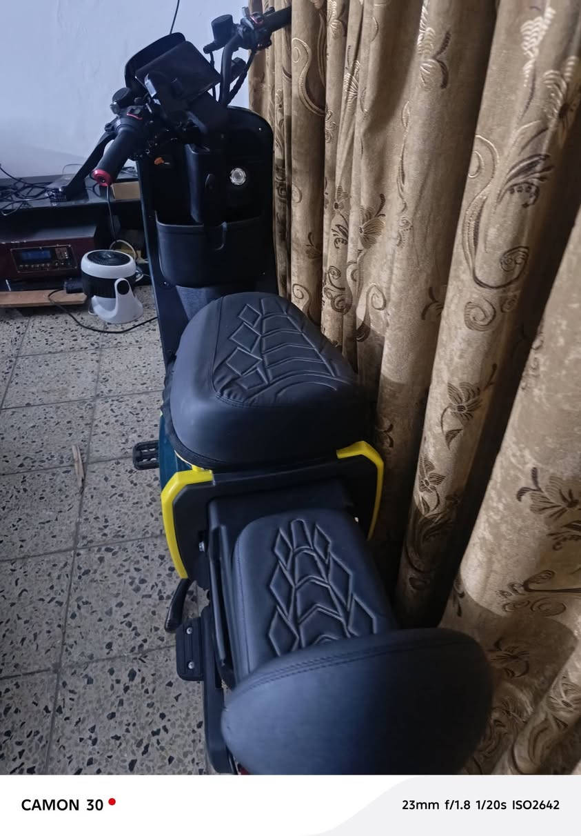 دراجه R7 نظيفه جدا بطاريات تعبانه السعر 250 الاعظميه ***********
