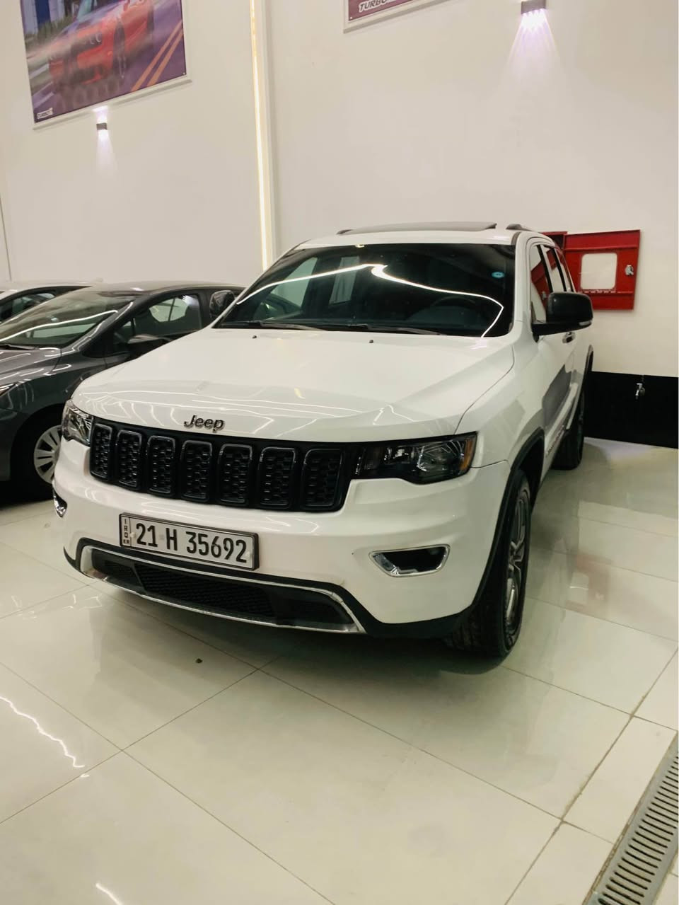 جيب گراند شيرؤكي مؤديل ٢٠٢١فول مواسه فات لمتدت سياره كه هه تا بلي جوانو خاوينه يك دينار مه سروفي تيدانيه هه موو شته كي تازه نوئ كرايته وه ره قه م سه نه وى هه زه سياره كه ٢پارچه سبوغ بي ژورى بي ناو گرتن مشته رى خزمه تت ده كه ين أربيل, العراق


**إذا كنت صاحب هذا الإعلان وتريد حذفه لأي سبب، رجاءا أرسل رسالة إلى الدعم الفني**