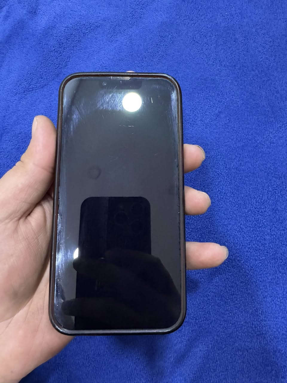 السلام عليكم ايفون 13 عادي  بطاريه 81‎%‎ ذاكره 128 جهاز نضيف ويا كارتونه فقط مكاني بغداد حي اور  واتساب ***********
