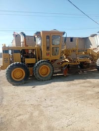 كتر للبيع جاهز ما ناقصه اي شي موديل ٨٠ مكلف بل نشر رقم صاحب المكينه 07...