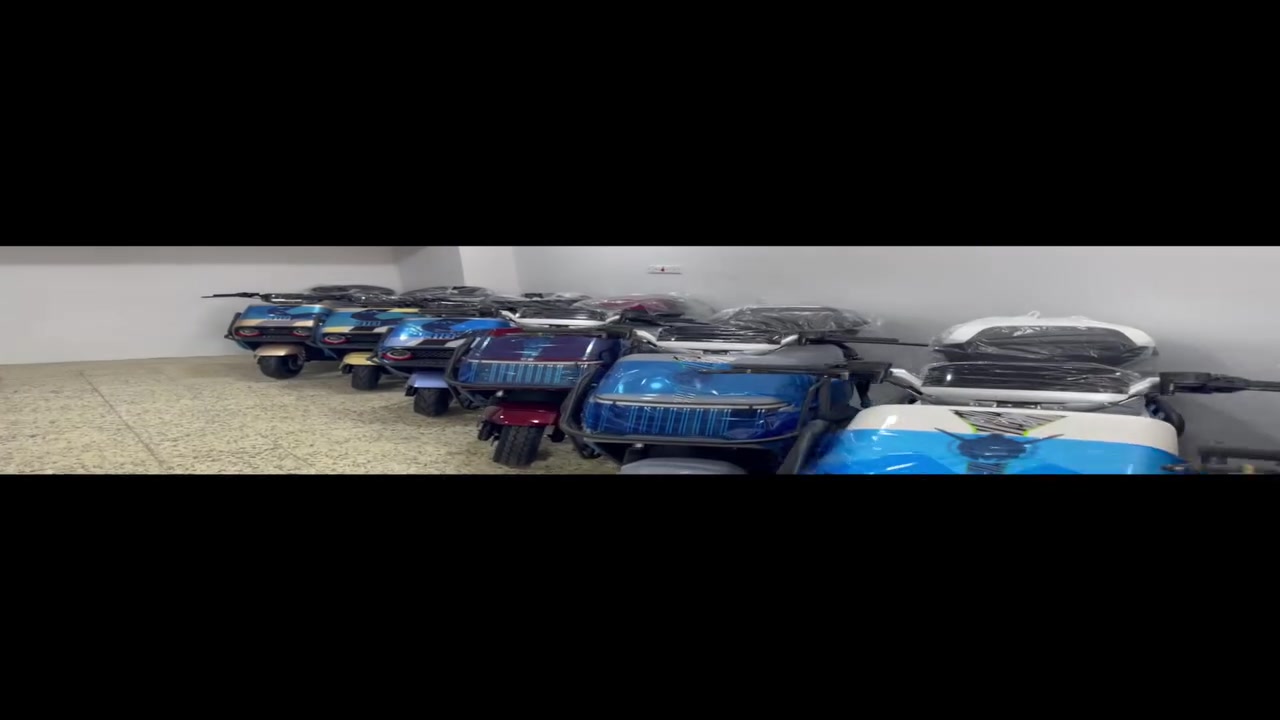 السلام عليكم
6 بطاريه 
ملف 2000
سرعه 99
العنوان الرمادي شارع 17
***********
