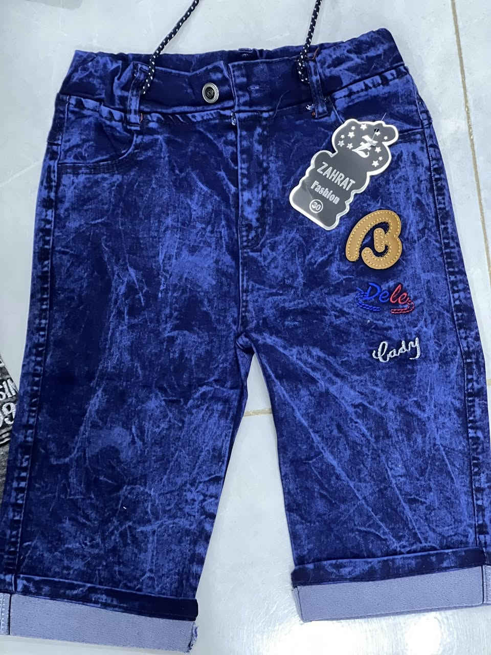 مجمع ابو عباس بيت فاخر
مسواك جديد
برموده ولادي شبابي 
كابوي 5الف
قماش 3اونص 
العنوان الزبيدية حي العسكري مجمع بيت فاخر


**إذا كنت صاحب هذا الإعلان وتريد حذفه لأي سبب، رجاءا أرسل رسالة إلى الدعم الفني**