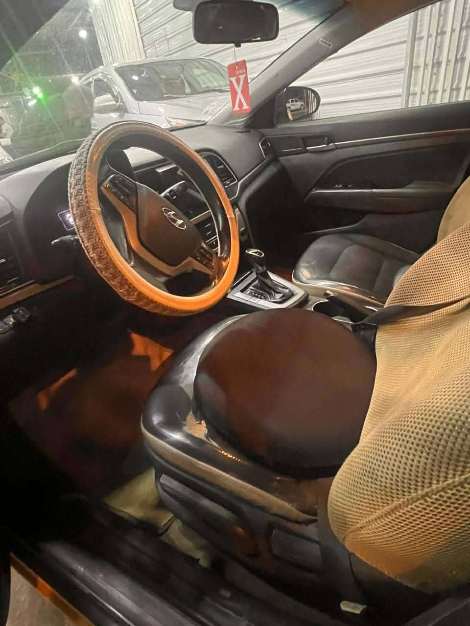 السلام عليكم النترا 2018 وارد امريكي حادثها مبين بالصور رقم بغداد رايدها ب125 مكاني بغداد مقابيل الثعالبه ورقمي بيه واتساب *********** ممتواجد على الفيس الشراي يتصل
