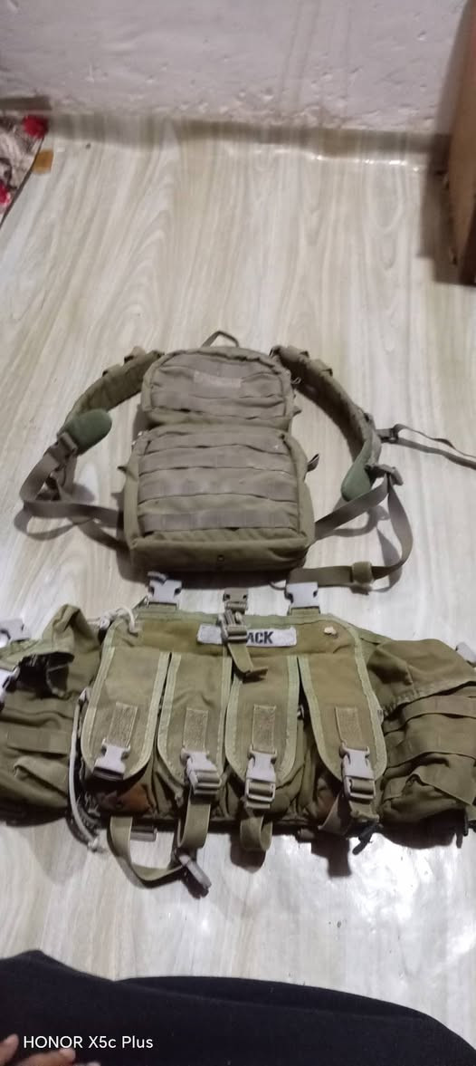 جعبه امريكيه مع جنطه ضهر مطاره ماء بلاك هوك سعر ١٠٠ ألف


**إذا كنت صاحب هذا الإعلان وتريد حذفه لأي سبب، رجاءا أرسل رسالة إلى الدعم الفني**