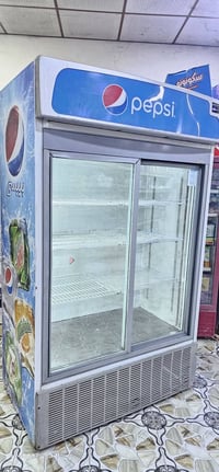 عارضات عمودية ووحده بطحيه  سعر الوحده ٢٩٠ تبريد ونظافة فول وموجودة دبل...