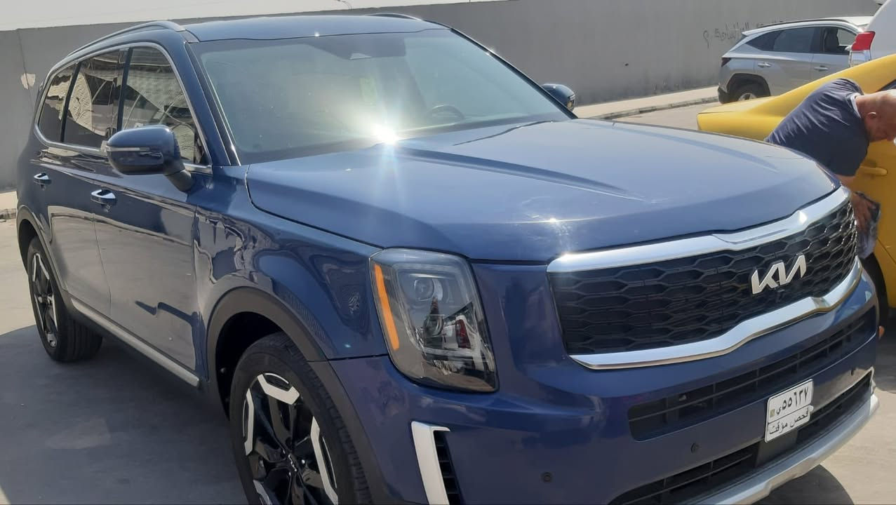 السلام عليكم
كيا تلورايد مديل 2023 x line 
مبدل بيه بنيد و خشم الجاملغ بارد بدون صبغ 
ماشيه 16 الف مايل 
سعره 235 و مجال بسيط جدا 
للاستفسار 
***********
