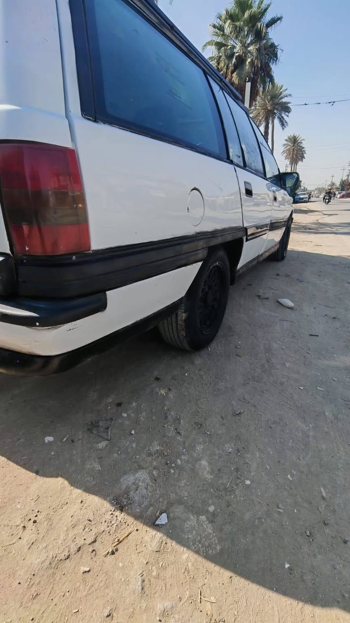 اوبل اوميكا استيشن93 
🛑مكينه 2000  مكفوله
🛑گير  مكفول 
🛑تخم تاير جديد
🛑كهربائيات شغاله 
🛑تحويل مباشر 
🛑رقم ديالى مشروع وطني 
🛑. العنوان بابل 
للاستفسار ***********
