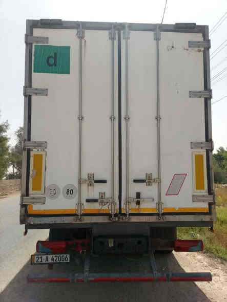 السلام عليكم مان للبيع 2002 سياره جديده مكفوله كله شرط براد درجه اولى طول 8 متر 
عكرب سكس طوناج 22 طن ميزان الشمال صافي 
السعر 3 شدات
***********
