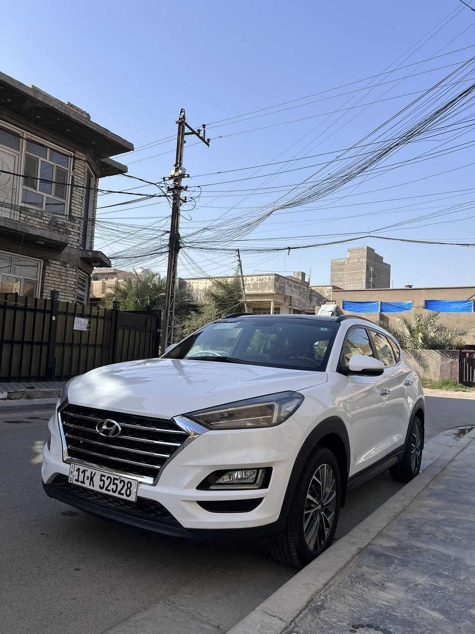 سلام عليكم 
توسان 2019 خليجي 
فول السياره الكاصد بنوراما  بصمه شاشه كامره لد امامي وخلفي تبريد قطعتين كشن جلد وكهرباء رقم بغداد بسمي بيه تكشير بالحافه مال بنيد ونصبغ على كده مكفوله من الضربه   السياره مكان السياره بغداد المنصور  
‭0771 429 3525‬
