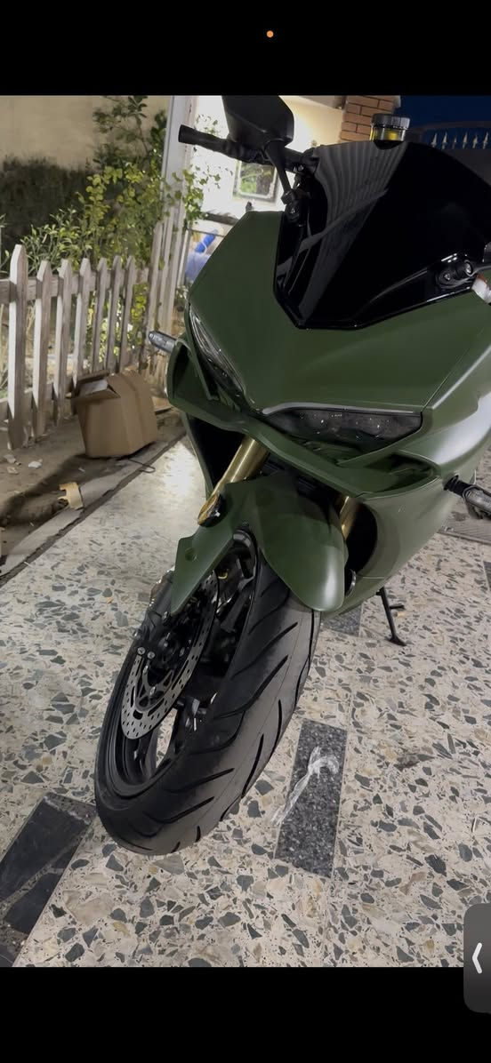 دراجه شحن بوكاتي دراجه طلاقه فول دراجه كلشي مزود بيها دبل فجوج برمبو بطاريه ليثيوم حقيقي سعر ٢٥ورقه احنه مستورديها من بره وحيده بالعراق مختلفه سنجيل وليس ملف
‏***********
