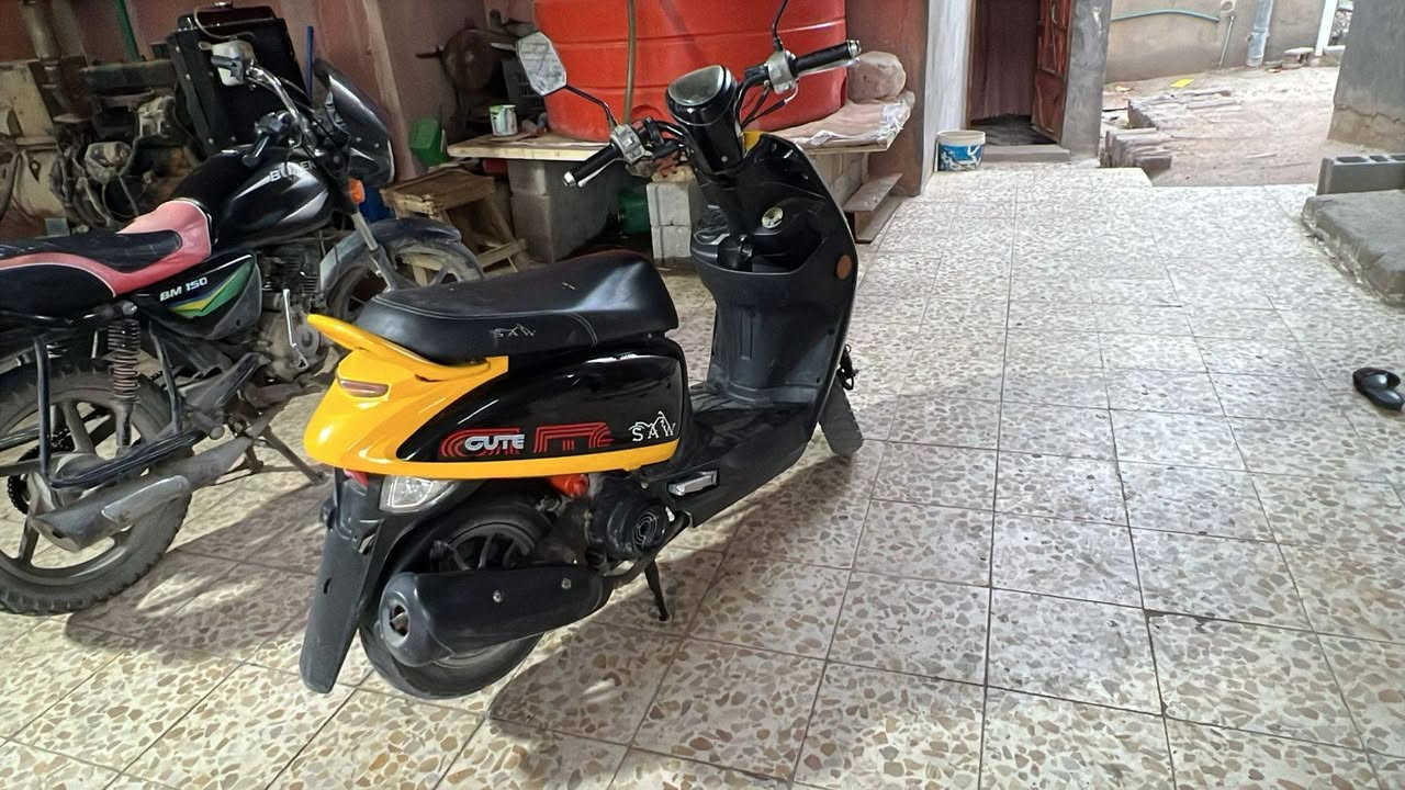 ماكس بوليسي
للبيع مامفتوح سعره 850بيه مجال قليل 

دراجه أحله من صور‏‪0771 210 4369‬‏
