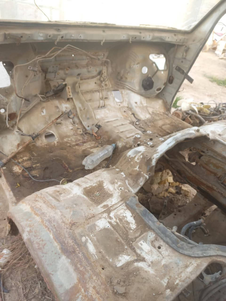 السلام عليكم عندي غراض تفصيخ مال فتون   يحب يتصل ممتواجد على نت  ***********
