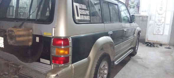 السلام عليكم باجيرو موديل ١٩٩٢ السياره مكفوله من الضربه رقم بغداد فقط بيه صوت بلمكينه وديته الفيتر كال يطغات بس ماعندي مجال اسويه السعر ٤٠ للستفسار ***********
