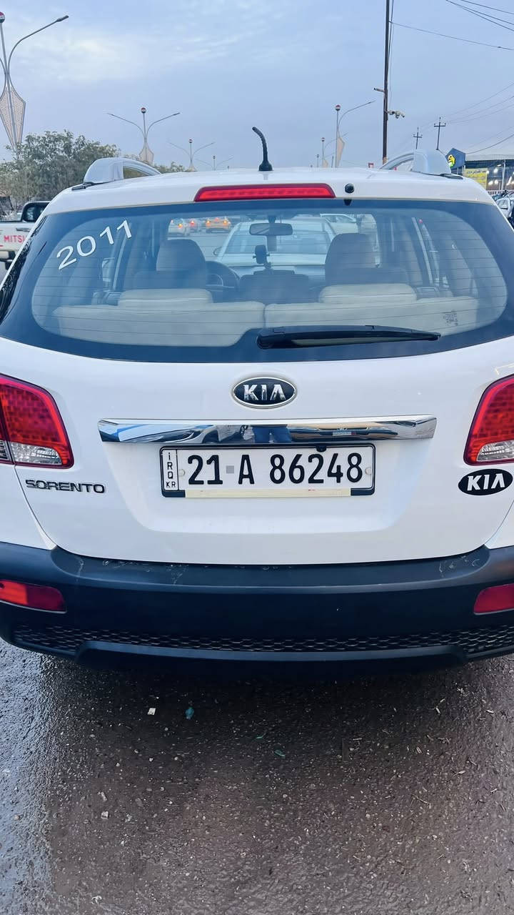 سلام عليكم للبيع كيا سورنتو 
موديل 2011 كلين بدون صبغ 
فقط بي رصعات يم الهلال كير ومحرك بشرط لاصرف لابخار 
محرك مفتوح بشرط 
هزه فحص سنويه كله جديد 
رقم سليمانيه 
سعر 145 وبي مجال مكان وصاحب السيارة بكركوك للاستفسار من صاحب السيارة الاتصال عالرقم ***********
