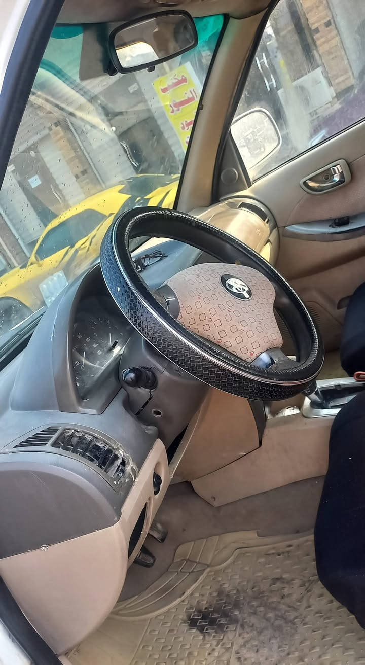 للبيع رقم واسط موديل ٢٠٠٨ تحويل مباشر سعر ٦٥ ورقه المكان صويره ت***********
