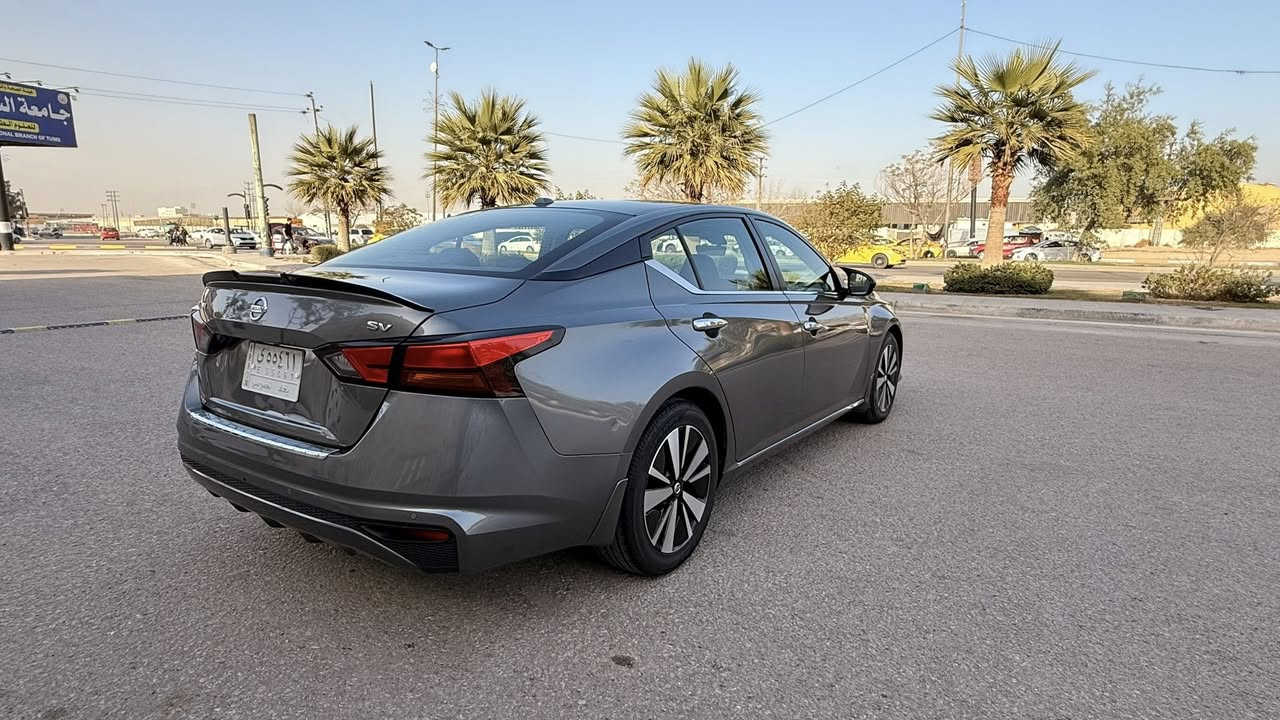 للبيع نيسان اللتيما 22 حادث جاملغ فقط فقط مبدل نفس اللون ماشيه 39 ميل  بسعر 177 $ مكان سياره كربلاء 
***********
