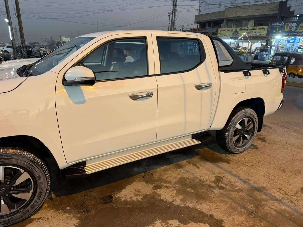 للبيع بيكب هانتر شانجان
رقم واسط بسمي
موديل 22 السياره حره  شرط التحويل
 مواصفات السياره
 3بصمات 
تبريد قطعتين 
لايت زنون 
دفع رباعي 
كشنات الاماميه كهرباء 
كامره وحساسات خلفيه كامره جانبيه 
 اشاير بالمري 
نظام قياده سبورت وايكو نورمال 
كير عادي واتو 
شاشة دشبول تحكم ستيرن 
قفل سرعه كير ومكينه مسيوبوشي بانزين عادي  سووبر 0جاج تيربو 4سلندر يعني انسه دوانز
تخم تاير
السياره اي نقص مابيها 
ماشيه 130
بيه قطعتين السياره والباقي كفاله 
مراوس حسب الرغبه الي عدك دزه سعره162بيه مجال  
***********
