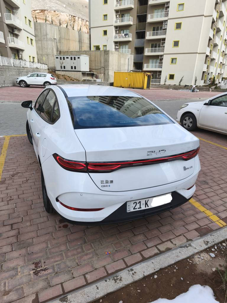 BYD QinPlus 2025

تەنکی گەورە 
٢١٠٠ کم ئەڕوات
ناو زەیتونی
بۆیاخ تەنک
شەحنی خۆی لەگەڵە
١٠ هەزار کم ڕۆشتووە 
بێ بۆیاخ ، تەنها دوو پەلە PDRی بچوکی هەیە بە هەردوو چەمەلخی پێشەوە  
سعری ١٢٦ گەڵا

*********** السليمانية, العراق
