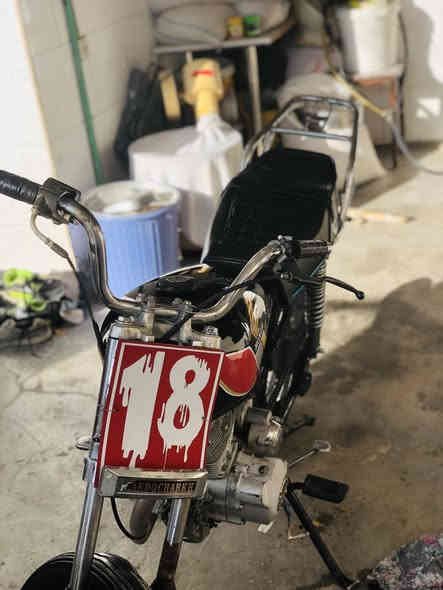 سڵاو ئەم ماتۆڕە بۆ فرۆشتن 
مەکینە و کارەبای و لاشەی بەشەرت 
مەکینە : ٢٠٠ و زۆر بەقوەتە 
زۆر بێ عەیبە و  ماڵی فەقیرە  ماڵی کەسابەتە 
نرخی ٢٧٠ هەزار و مجالی برایانەی هەیە 
شوێن : سلێمانی : تاسلوجە 

واستئەپ ، ڤایبەر ، تیلیگرام 

***********
*********** السليمانية
