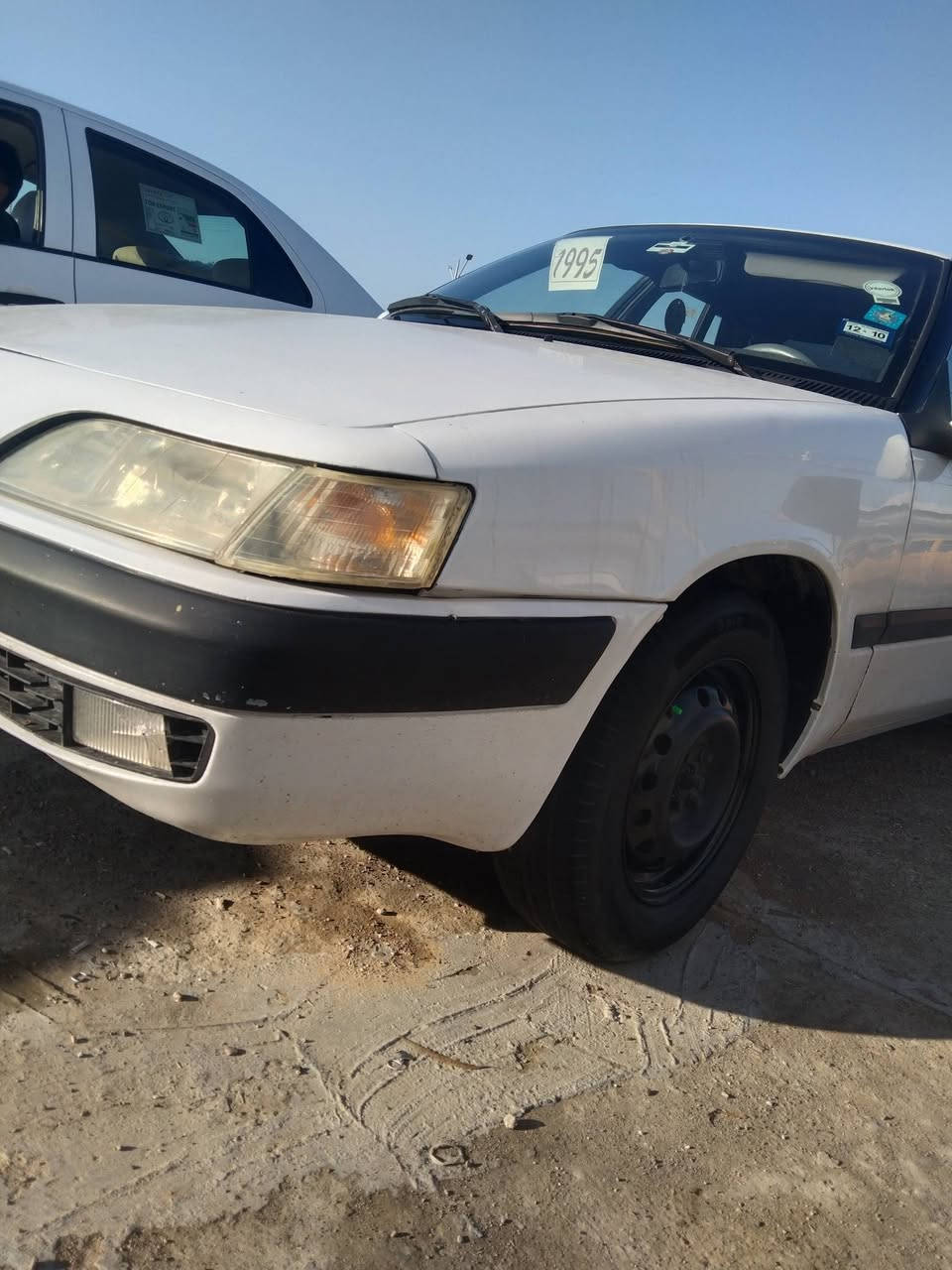 من رخصة الادمن . دايو اسبرو 1995 رقم كركوك مشروع وطني دفتر بانزين . محرك كبس تبريد تدفئه شغاله تخم تاير السياره بدون صبغ وبدون ضربه كلها ع بلاد كهربائيات كلها شغاله 4 جامات كهربائيه . السعر ... خابرني اتصال ***********
