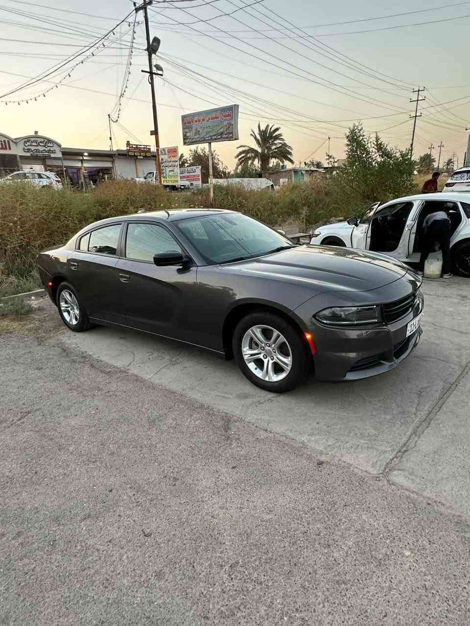 سلام عليكم جارجر موديل 2023  SXTمكفوووول 
سياره جديده ماشيه 48الف سياره خير من الله 
رقم بغداد باسمنه وبل عافيه ع ياخذهه 
اتصل وتدلل السعر 260ورقه وبيهه مجال سياره مكفوله كلين من كلشي  *********** بغداد, العراق
