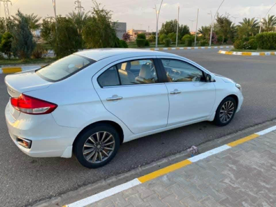 سازوكي سياز  صناعه ياباني 
وارد خليجي 😘😘😘
 رقم سليمانية موجودة باربيل 
سياره مناقصه اي شي 
 
موديل 2023🌹🌹
مليانه مواصفات سياره 😱😱

اربع بصمات 
دخول ذكي للبيبان 2
تشغيل بصمه 
جنطه بصمه 

تحكيم ستيرن جهتين 
كروز سرعه
بلوتوث  
كشنات جلد 
دواخل بيجي 
صاج دشبول 
كامره خلفيه بلمرايه 
قطعتين تبريد 
مري شفط كهربائي 
اشاير بلمري 
مري عاكس الضوء 
لد امامي 
كلوب ضباب 
بلوجكتر زنون بلاد 
لايت زنون بلاد 
ويل كب كروم 
خمسه ويل كب
يدات نيكل 
شباك كروم 
مانع انزلاغ 
حجم محرك 1500 ياباني 
حجم الويل 16 
دبل ايرباك 
بريك ABS
حساس تاير
سعر نقد  ١١٩ )
للتواصل ‭0772 277 1706‬ أربيل, العراق
