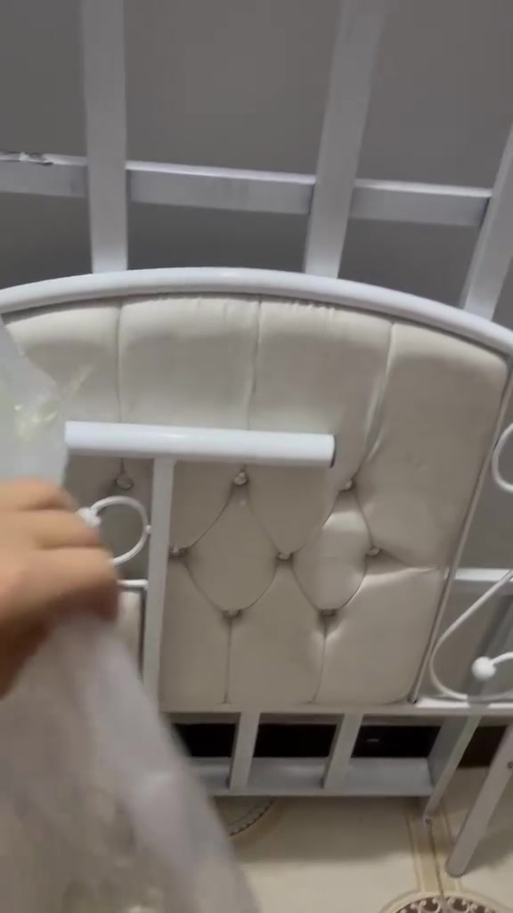 السلام عليكم عندي هاي جربايه للبيع بعدها بغلافها  ما مستخدمه حديد   بس لان طولها 170مااريدها


**إذا كنت صاحب هذا الإعلان وتريد حذفه لأي سبب، رجاءا أرسل رسالة إلى الدعم الفني**
